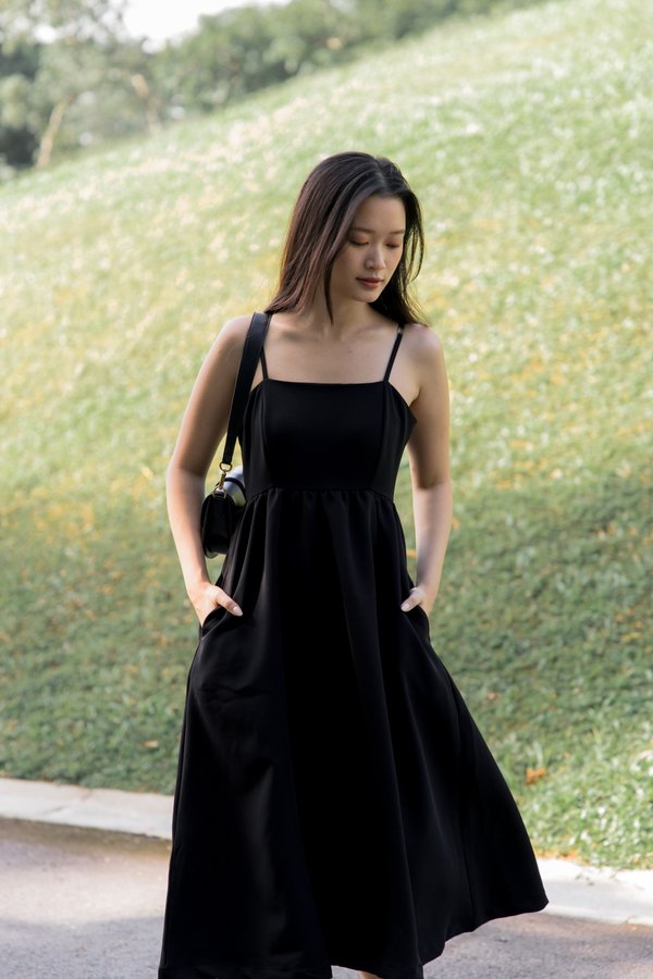 Valeria Midi Dress in Black