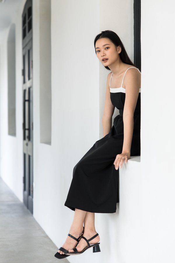 Emberlynn Midi Dress in Black