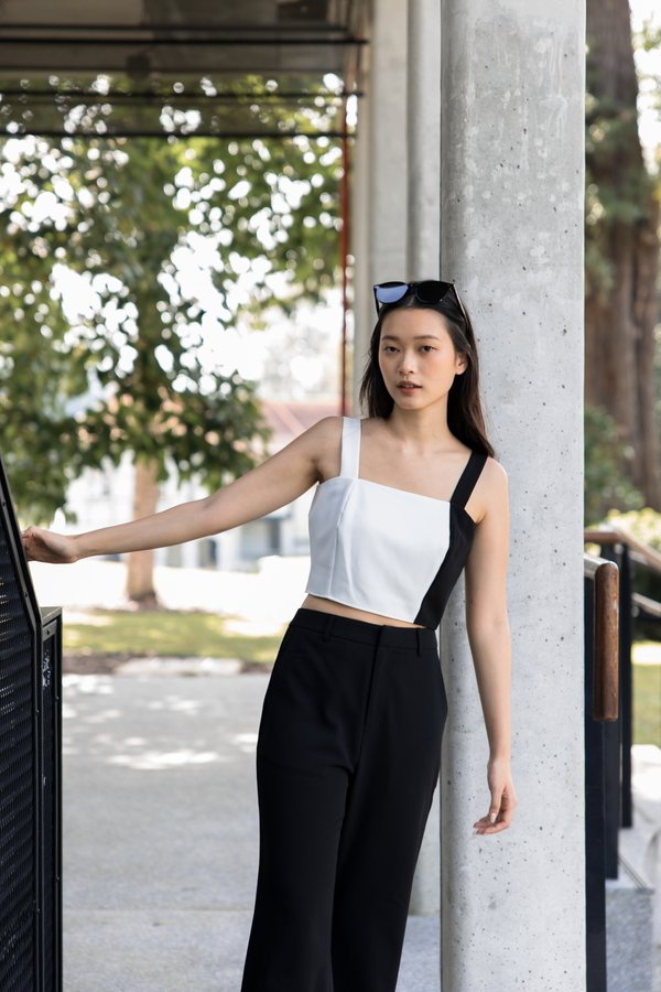 Mia Crop Top in Black