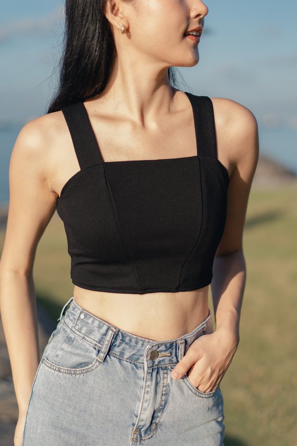 Katya Basic Top in Black